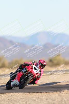 media/Dec-07-2025-CVMA (Sun) [[3e7d2de5dc]]/Race 16-Formula Middleweight/